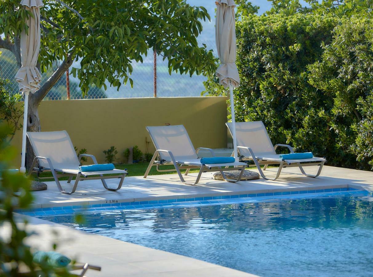 Castello Villa Daphnes - Private Pool & Whirlpool Dhafnes Exterior photo