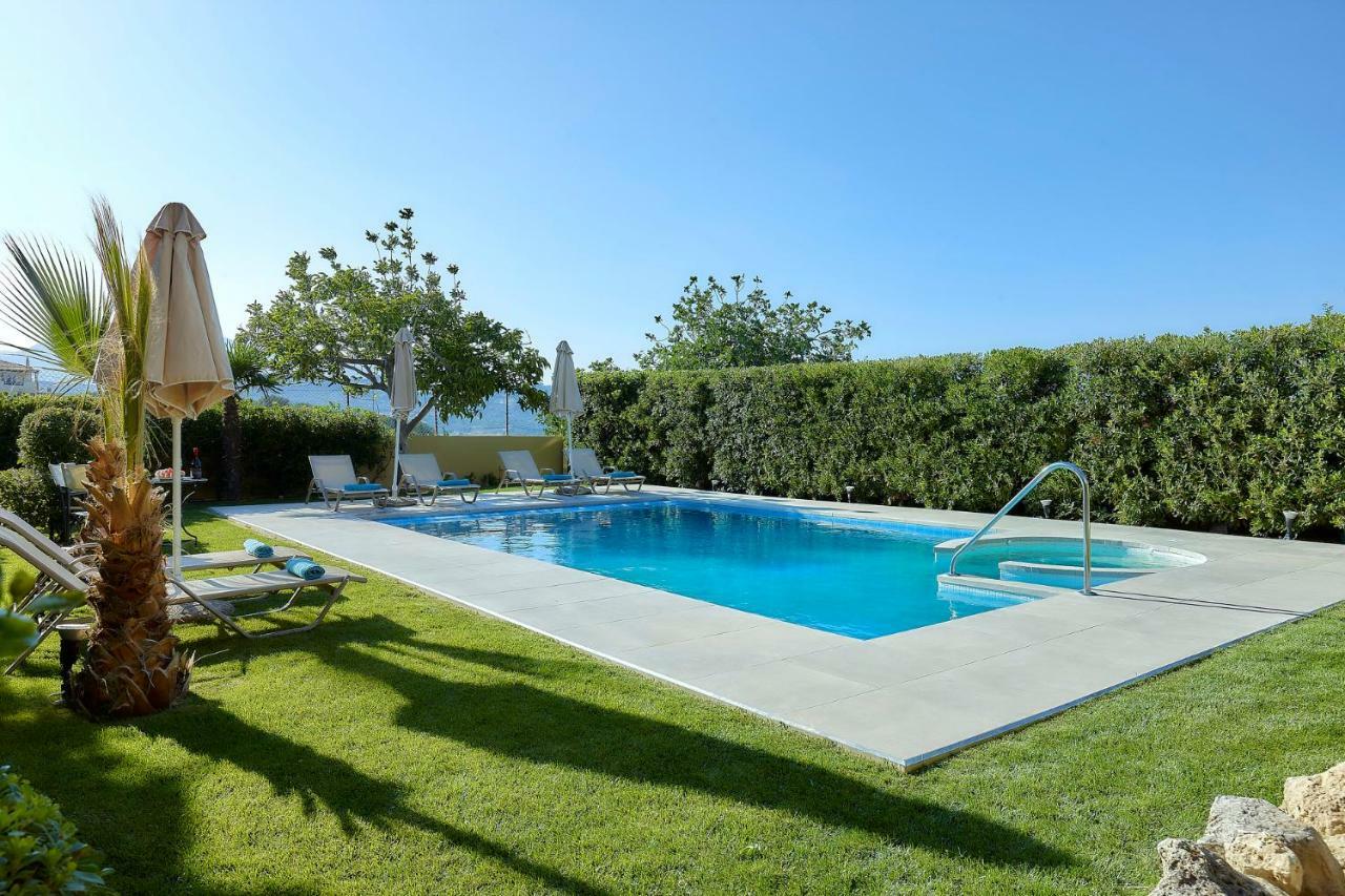 Castello Villa Daphnes - Private Pool & Whirlpool Dhafnes Exterior photo
