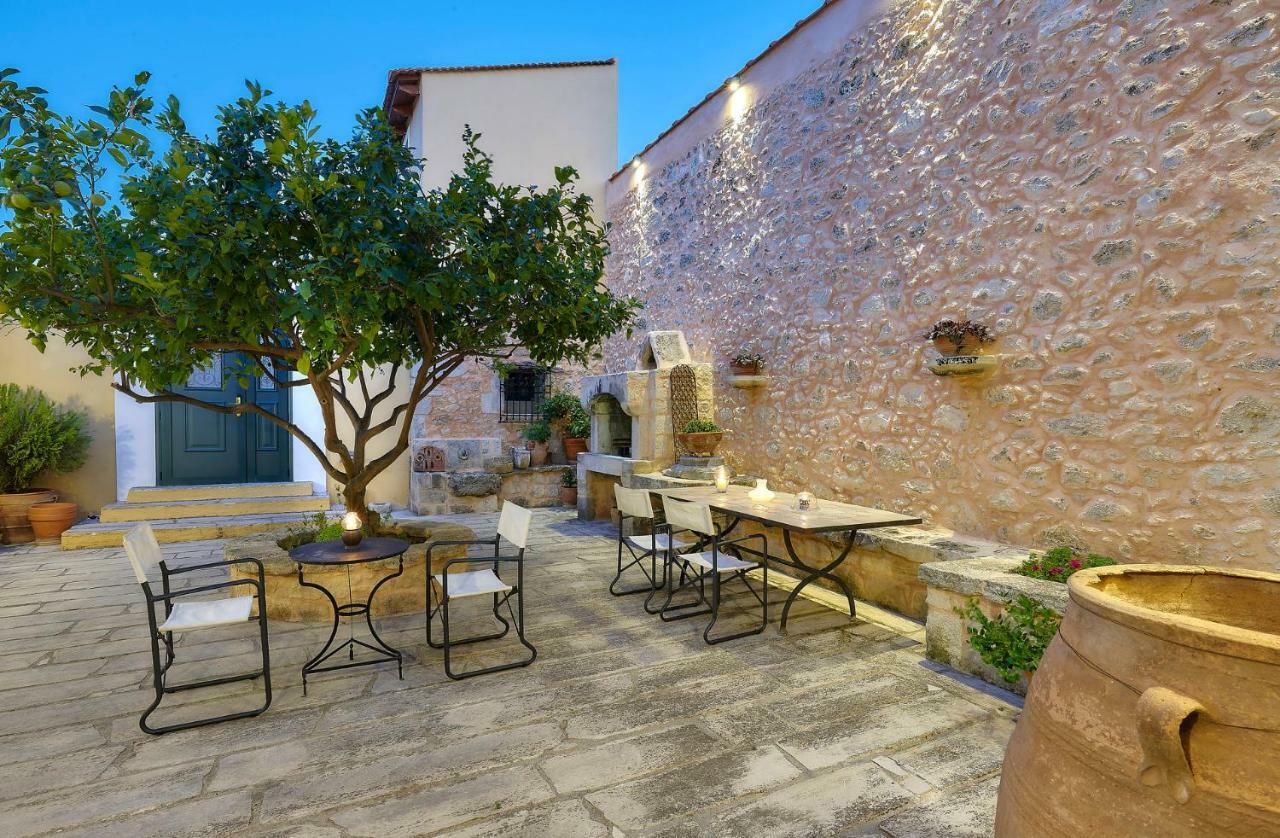Castello Villa Daphnes - Private Pool & Whirlpool Dhafnes Exterior photo